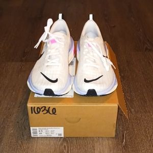 NIKE ZOOM INVINCIBLE RUN FK3 Sz8.5 men's